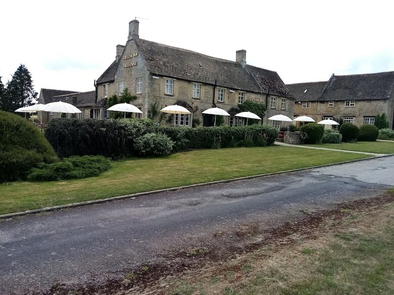 The Sibson Inn Hotel
