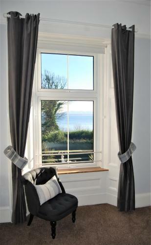 Hostal Kingswood Hotel