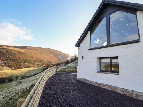 Tyn Llwyn Barn