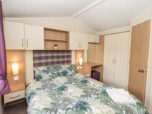 20 Curlew Corner