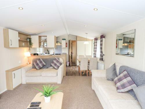 20 Curlew Corner