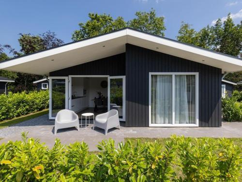 Nice Chalet On The Edge Of The Forest In Brabant