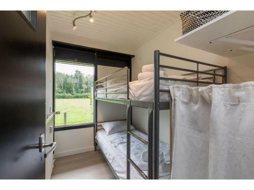 Cozy Apartment Within Walking Distance Of The Beach