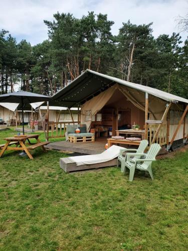 Safaritent Ensuite L Vakantiepark de Bergen