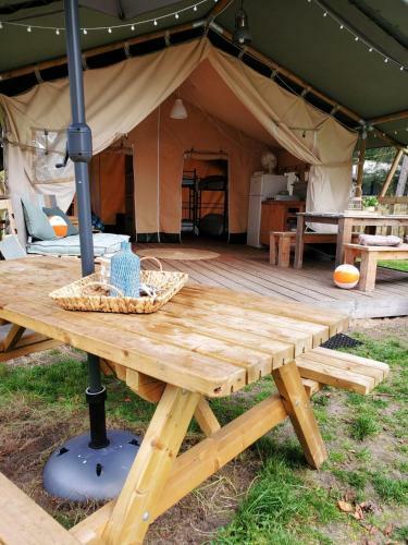Safaritent Ensuite L Vakantiepark de Bergen