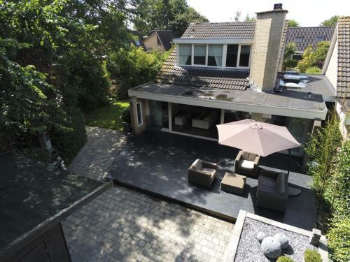 Lake House 74, Luxury Accommodation