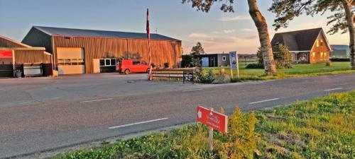 Hotelhuisje Warmenhuizen #c
