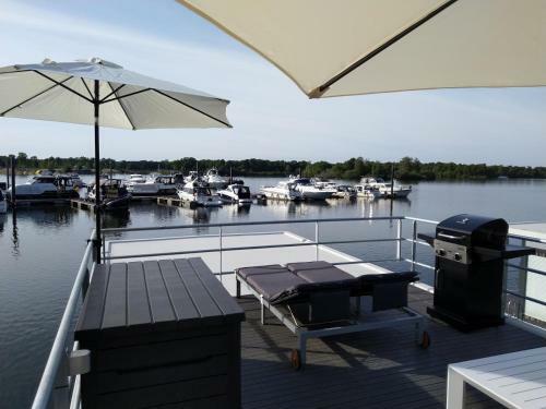 Hausboot Leukermeer Well