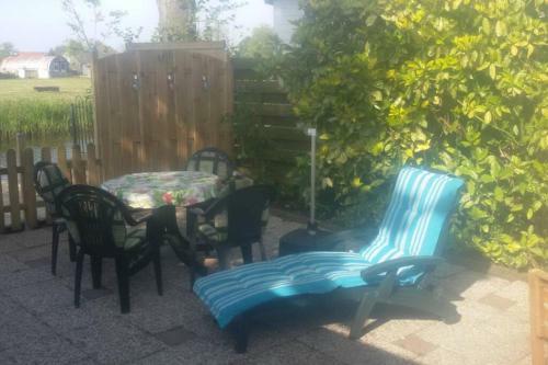 Ferienpark Vislust Chalet Direkt An Der Gracht Mit Bootsanlegesteiger