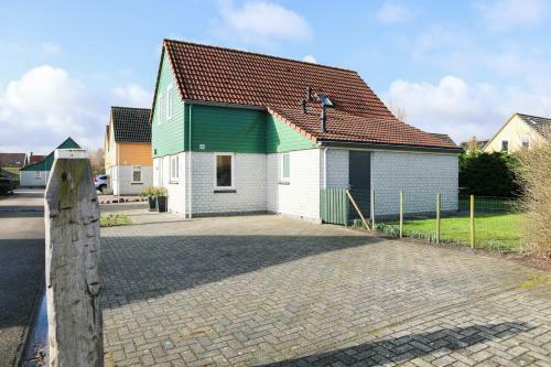 Vakantiewoning 114 In Villapark de Oesterbaai