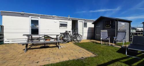 Wadhuis Aan Waddenzee Inclusief 2 E-bikes