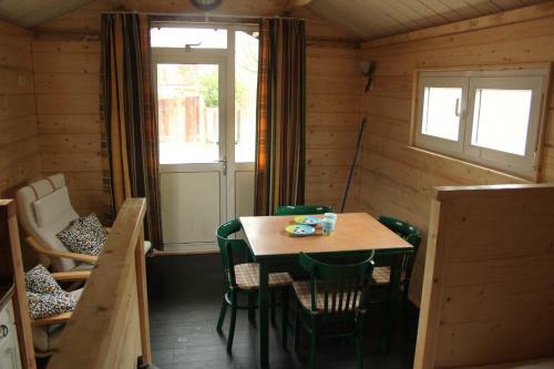 Chalet - Camping 't Dekske