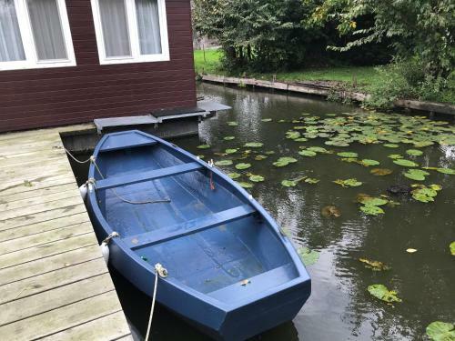 Houseboat Linquenda