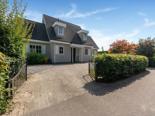 Exclusive Villa In Zeewolde With A Terrace