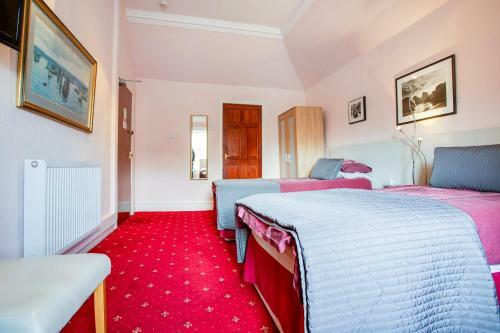 Posada St Ronans Hotel