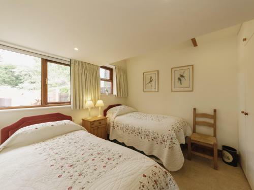 Middle Lodge