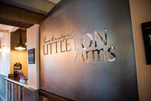 Posada The Littleton Arms