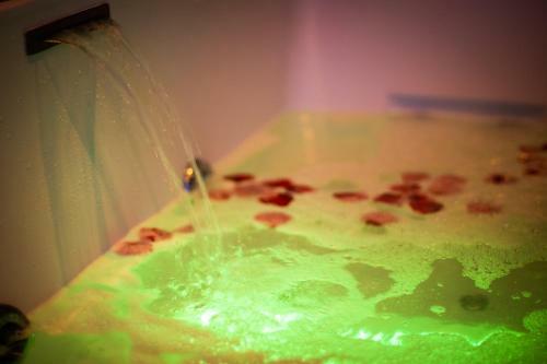 Villa Design Love Bubble With Wellness