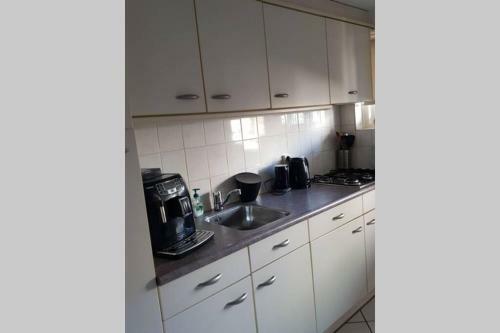 Apartamento Schoon Sfeervol Souterrain