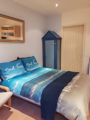Hostal Near The Beach
