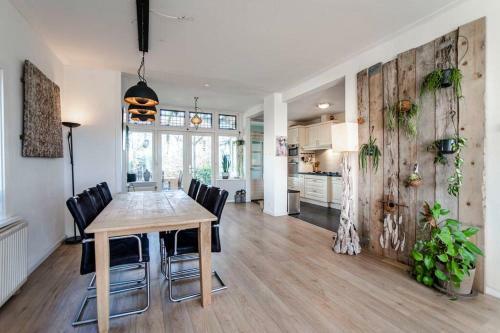 Villa Bright Family Home