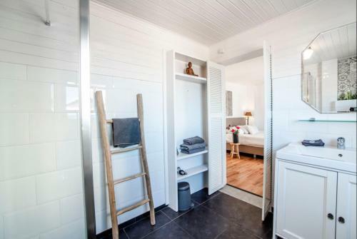 Hostal Rembrandts Beach View