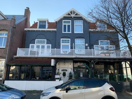 Grand Central Apartments