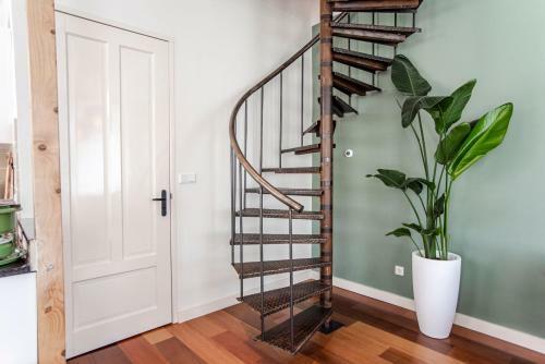 Casa By Sellas