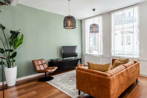 Casa By Sellas