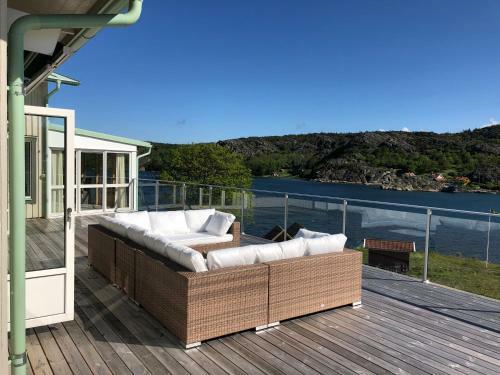 Villa Exclusive House With Private Boathouse