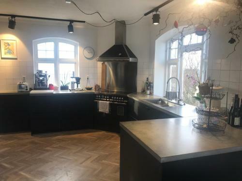 Big And Beautiful Villa In Nyhamnsl�ge