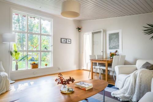 Theo & Lilis Countryside Apartment