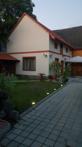 Hostal Otto's Guesthouse