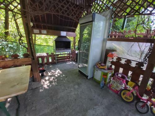 Bungalow Camping Edelweiss - Floare de Colt - Gyop�r