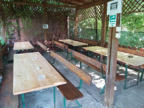 Bungalow Camping Edelweiss - Floare de Colt - Gyop�r