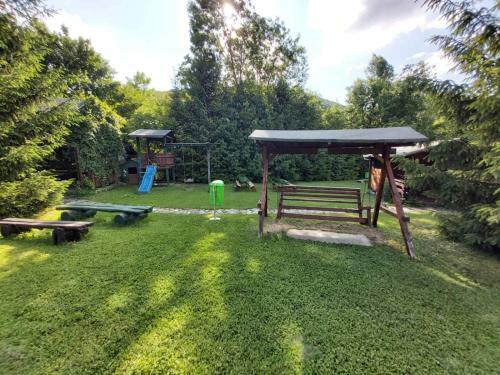 Bungalow Camping Edelweiss - Floare de Colt - Gyop�r