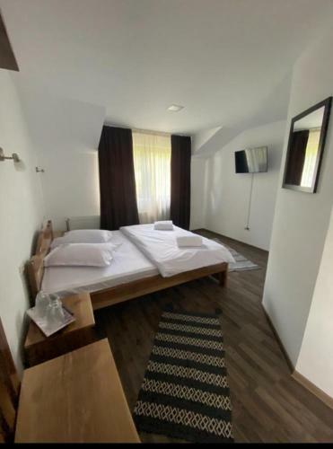 Hostal Pensiunea Perla R�u?or