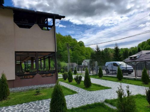 Hostal Pensiunea Perla R�u?or