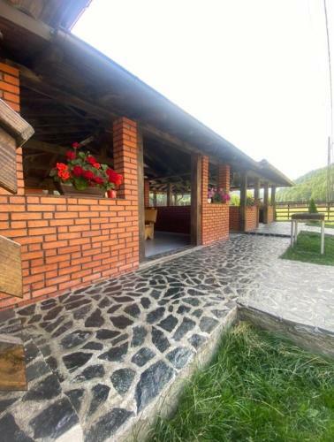 Hostal Pensiunea Perla R�u?or