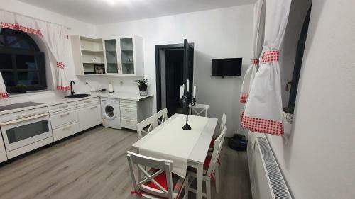 Casa Mica Resita