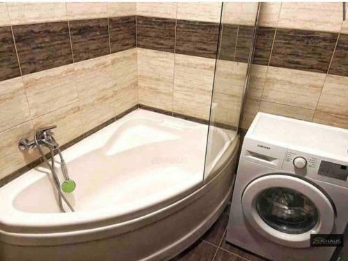A Nice And Spacious Apartment In Serene Environment Near The City