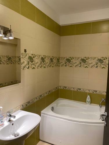 R&c Apartment Militari Residence