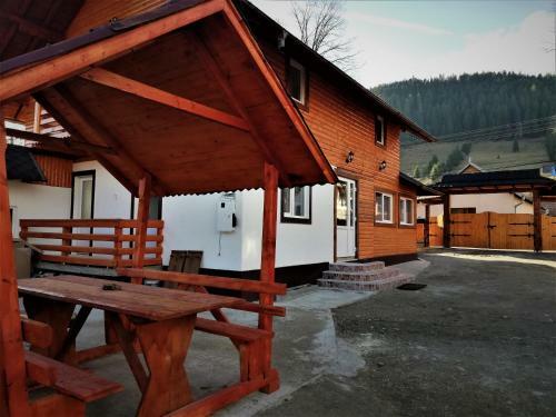 Vila Cozorici Rooms
