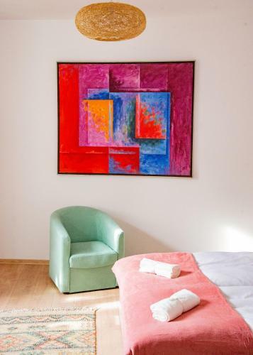 Little Art House