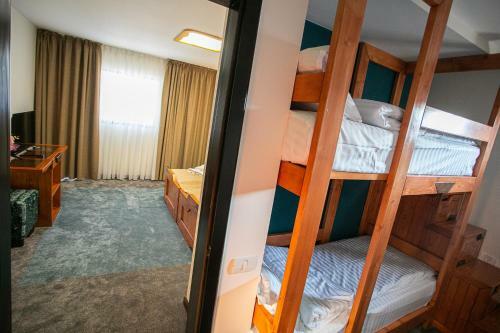 Hostal Vila Dino