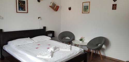 Lodge Floare De Colt