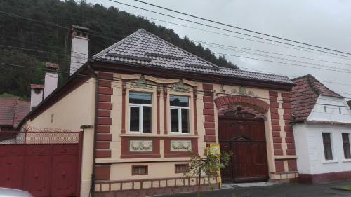 Hostal Casa De Oaspe?i " Rodica"