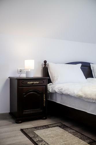 Bed & Breakfast Pensiunea Dan-ge-la