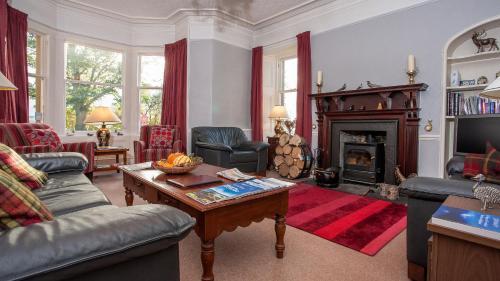 Hostal Kiltearn House