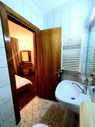 Hotel Cota 1200